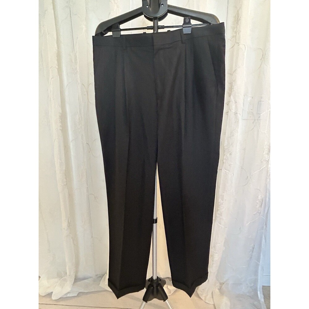 Perry Ellis Men’s Black Classic Fit Pleated Dress Pants Straight Leg 38W